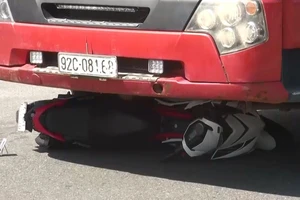 Nam thanh niên bị xe container cuốn tử vong