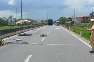 2 người thương vong vì váy chống nắng