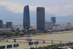 Đà Nẵng: Không có cán bộ vi phạm trong việc nhận, tặng quà