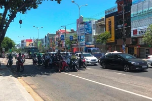 Nắng nóng dữ dội làm miền Trung 'điên đảo'