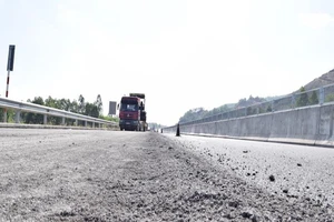 Hội đồng nghiệm thu nói gì về cao tốc 34.000 tỉ?