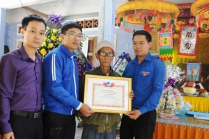 Đề nghị công nhận liệt sĩ cho anh dân quân cứu người trong lũ