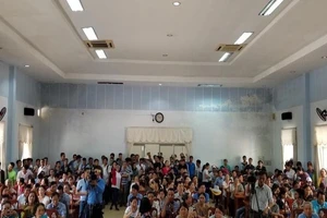 Đối thoại với dân về vụ 1.000 hộ dân đòi sổ đỏ Bách Đạt An