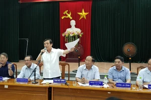 Bí thư Quảng Nam đối thoại với người mua đất không sổ đỏ