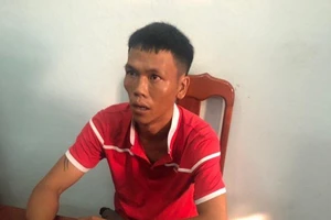 Nghi can đánh gãy tay, cướp tiền bé bán vé số bị bắt