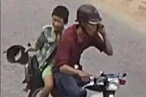 Nghi phạm đánh, cướp tiền bé trai bán vé số khai gì?