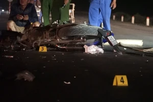 Đi làm đêm, nam thanh niên bị xe khách cán tử vong