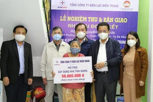 Điện lực Miền Trung hỗ trợ xây 70 nhà tình nghĩa tại Miền Trung-Tây Nguyên
