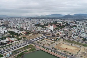 Đà Nẵng: Xem xét trách nhiệm người đứng đầu nếu công trình chậm tiến độ