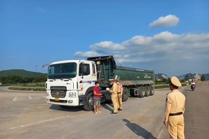 Quảng Bình: Xử phạt gần 3.000 trường hợp vi phạm giao thông