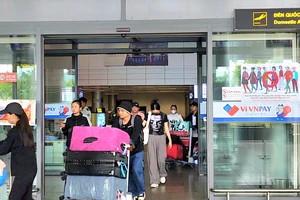 Ga tàu, sân bay Đà Nẵng kín mít du khách nghỉ lễ 2-9