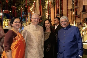 Tỉ phú Bill Gates đặt dùng bữa tại Hội An?