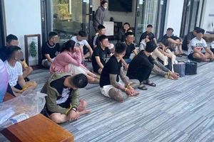 Hàng chục thanh niên lên núi thuê villa chơi ma túy