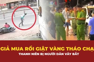 Giả vờ hỏi mua rồi giật vàng tháo chạy, thanh niên bị người dân vây bắt