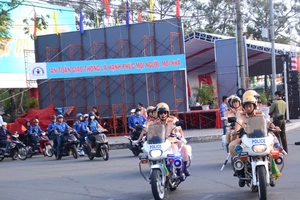 Cần Thơ ra quân Năm An toàn giao thông 2018