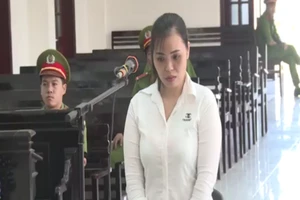 Vợ chồng lừa đảo qua mạng chiếm đoạt gần 3 tỉ