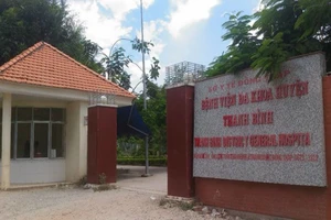 Giám đốc BV bổ nhiệm con trai bị động kinh làm phó khoa