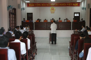 Vụ thất thoát hàng trăm tỉ: Cách ly các bị cáo xét hỏi