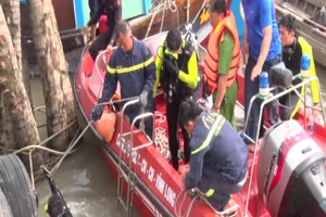  1 công nhân rơi xuống sông tử vong