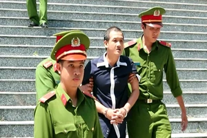 Tử hình kẻ cướp, hiếp bé gái 9 tuổi