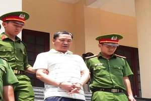 Lừa chạy án tử hình, lĩnh 10 năm tù
