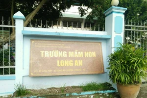 Cách chức hiệu phó vì dính chuyện xén tiền ăn của trẻ