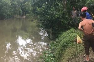 Phát hiện thi thể người đàn ông hay say xỉn trôi ở kênh