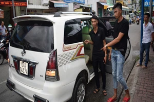 Bị ngăn cấm tình cảm, bắt cóc luôn người yêu