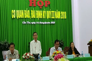 Cần Thơ trả lời báo chí nhiều vấn đề 'nóng'