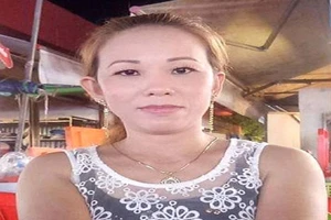 Bắt phụ nữ câu kết nhóm người nước ngoài lừa đảo qua Facebook