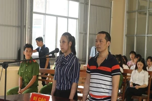 Hoãn xử cựu nữ nhà báo vòi 700 triệu để gỡ bài