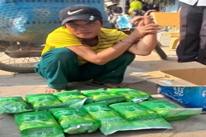 Đồng Tháp bắt đối tượng vận chuyển 15kg ma túy qua biên giới