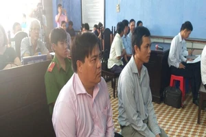 Diễn biến bất ngờ tại phiên xử cựu chi cục phó QLTT