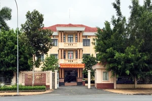 Trao quyết định kỷ luật nguyên phó giám đốc Sở Tư pháp 