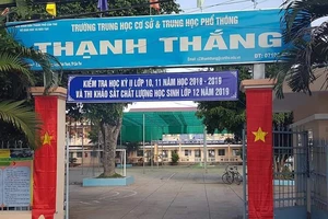 Hiệu phó lộ ảnh nóng, hiệu trưởng chịu trách nhiệm chính