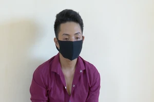 Anh nhờ rửa chén rồi giở trò đồi bại với em họ 13 tuổi