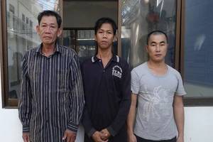 Khỏi tố nhóm người tổ chức vượt biên trái phép