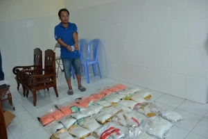 Ô tô chở 45 kg ma túy từ Campuchia về TP.HCM bị chặn bắt