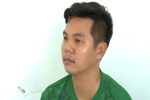 Tài xế ngủ gật tông chết 2 vợ chồng bên lề đường