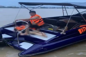 Mô tô nước gây tai nạn khiến 2 người chết chưa đăng kiểm