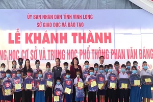 Phó Chủ tịch nước dự khai giảng ở Vĩnh Long
