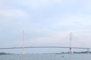 Nam sinh lớp 11 mất tích nghi tự tử ở cầu Cao Lãnh