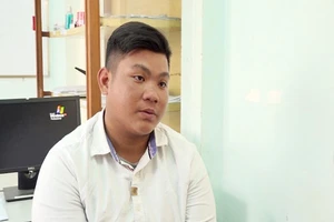 Chủ tiệm sửa xe chiếm đoạt xe của khách ra đầu thú