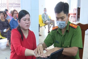 An Giang: Cấp CCCD gắn chip điện tử cho người dân