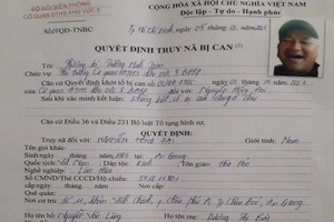 Khởi tố 2 người bắt, đánh lực lượng phòng chống COVID-19