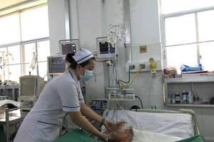 Cứu sống bệnh nhân ho ra máu sét đánh, tỉ lệ tử vong 90%
