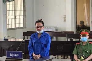 Phạt tù chung thân 1 phụ nữ Campuchia vận chuyển 2 kg ma túy