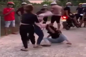 Nữ sinh lớp 7 bị xâm hại, bị đánh ghen phải uống thuốc tự tử