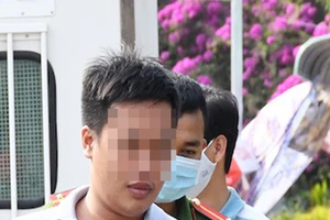 Nguyễn Thiện Toàn có hành vi sàm sỡ nữ sinh, khoe "của quý" bị công an bắt giữ. Ảnh: HG