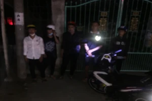 Một số người bị phát hiện đua xe trái phép. Ảnh: CACC